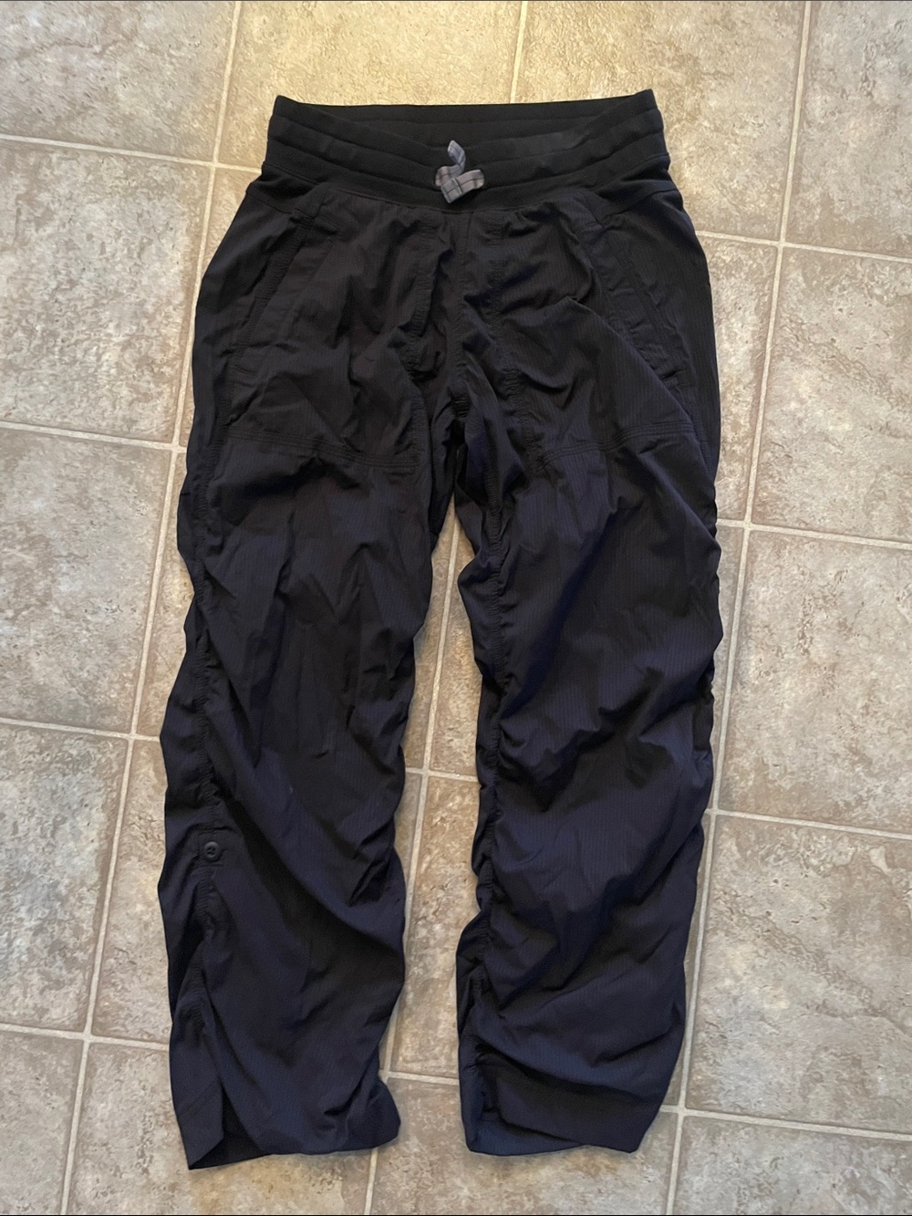 Kids- Ivivva kids Black Active Jogger Pants
